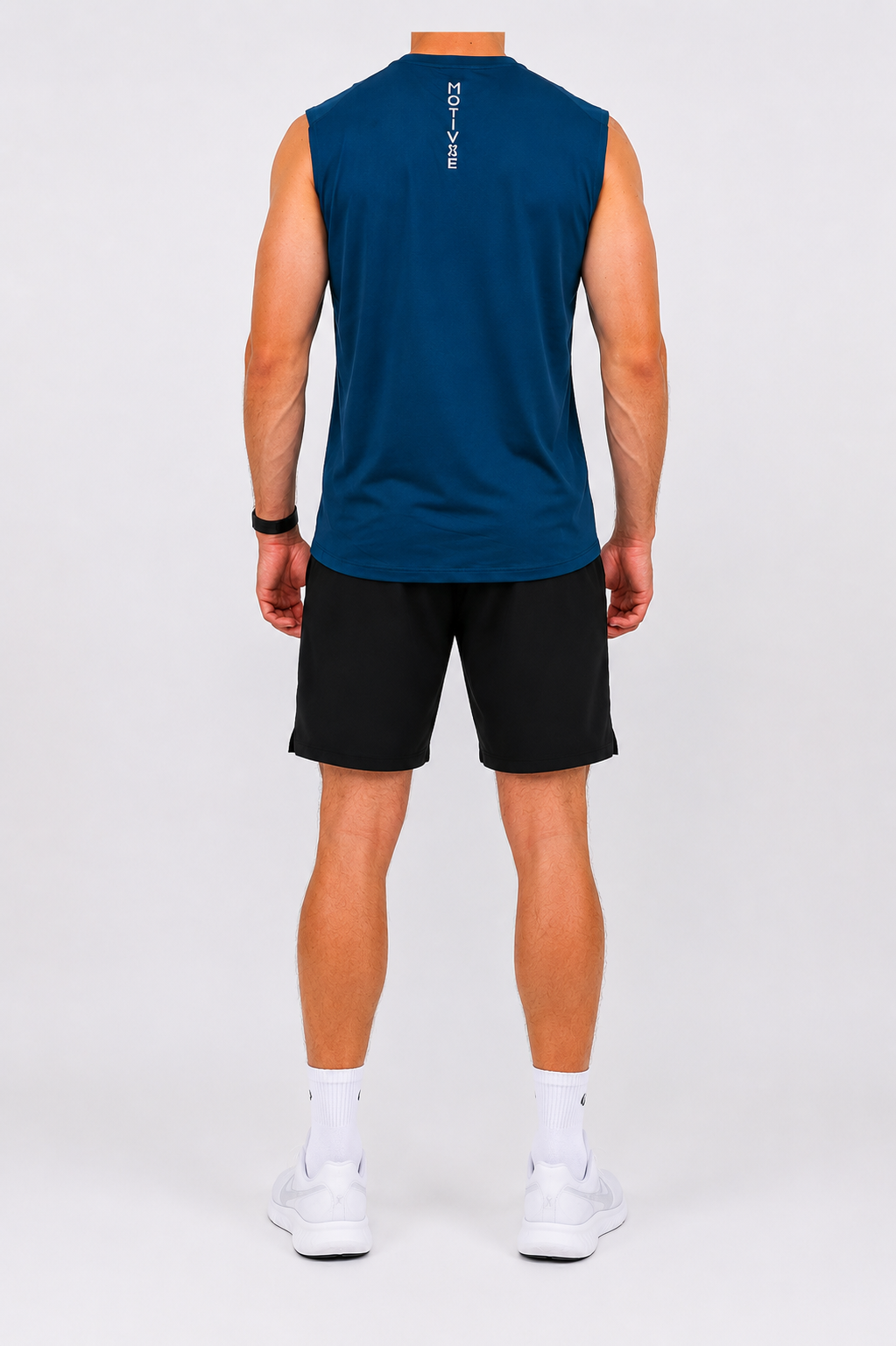 MOTIV8E Performance Sleeveless - Deep ocean